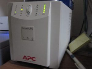 無停電電源装置（UPS） これで瞬断からPCを保護できます