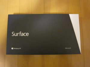 Surface RT 箱 表 Microsoft初のタブレットPC