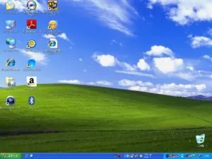 Windows XP デスクトップ画面 2014年4月9日でサポート終了です