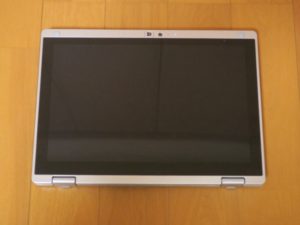 Panasonic Let's Note CF-RZ4AFACS ディスプレイを裏返すとタブレットっぽくなります