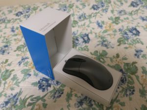 Microsoft Classic IntelliMouse 外箱を開けたところ