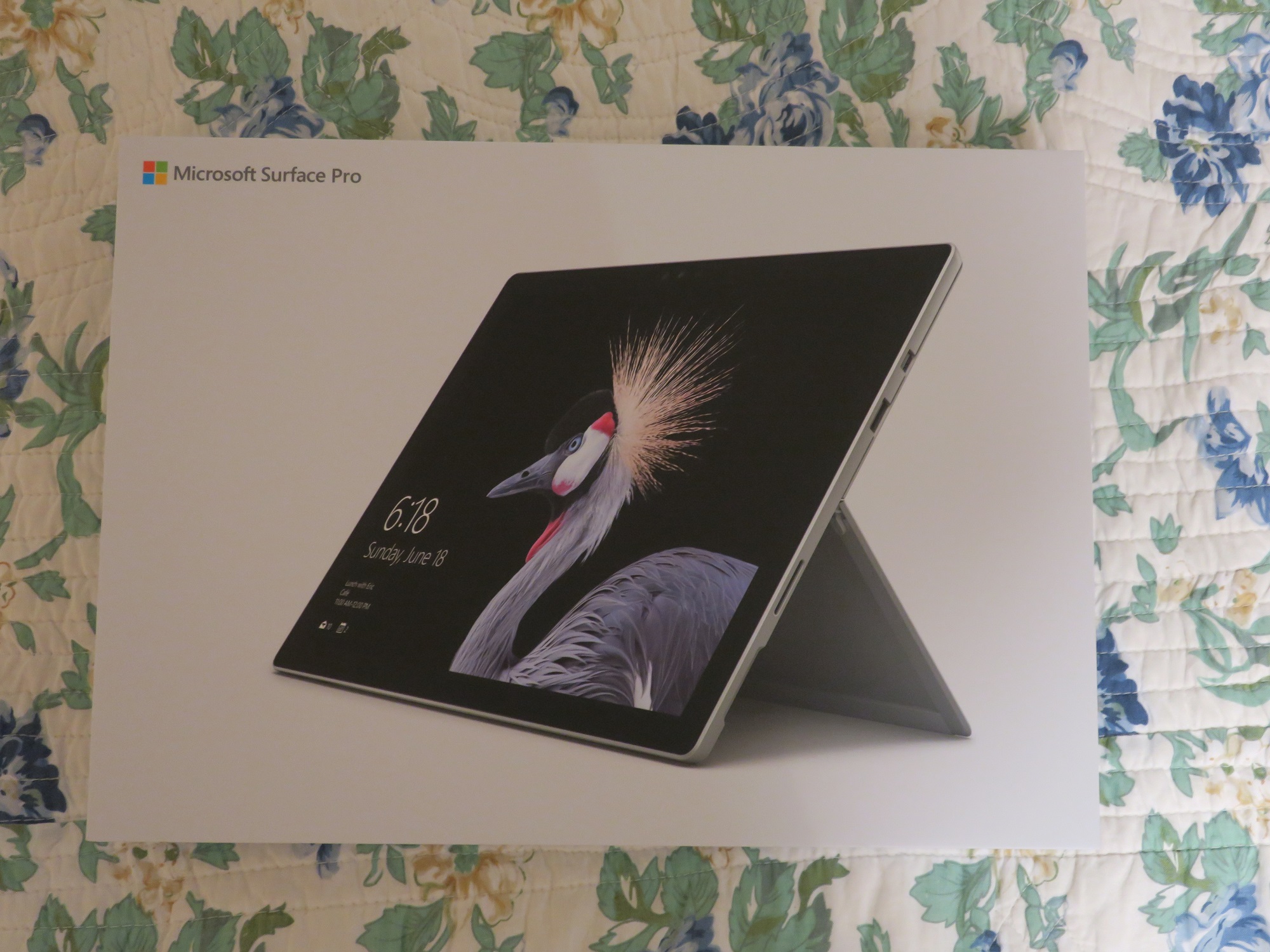 Microsoft Surface Pro 外箱