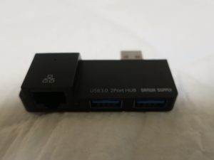 サンワサプライ Surface Pro用LANアダプタ付きUSBハブ USB3.0ポートが2つと有線LANアダプタが付いています