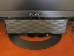 サンワサプライ USB電源スピーカー MM-SPL11UBK 液晶ディスプレイ下部に設置