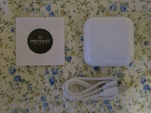 REMOHO スマートコントローラ スクエア ホワイト 本体と説明書、USBケーブル