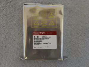 Western Digital WD-RED 8TB HDD SATA 8Gb/s WD80EFBX 保護用の袋