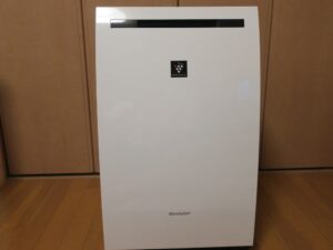 SHARP プラズマクラスター 除加湿空気清浄機 KC-HD70-W 本体前面