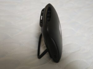 SHARP IG-NM1S-B プラズマクラスターイオン発生器 本体を立てたところ