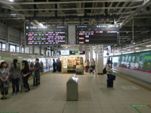 JR東北新幹線 仙台駅 13・14番線 主に福島・宇都宮・大宮・東京方面に行く列車が発着します