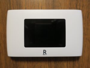 楽天モバイル Rakuten WiFi Pocket 2a 本体正面