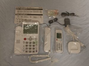 SHARP JD-AT90CL デジタルコードレス電話 中身 親機 ACアダプタ 子機 充電器 ケーブル マニュアル