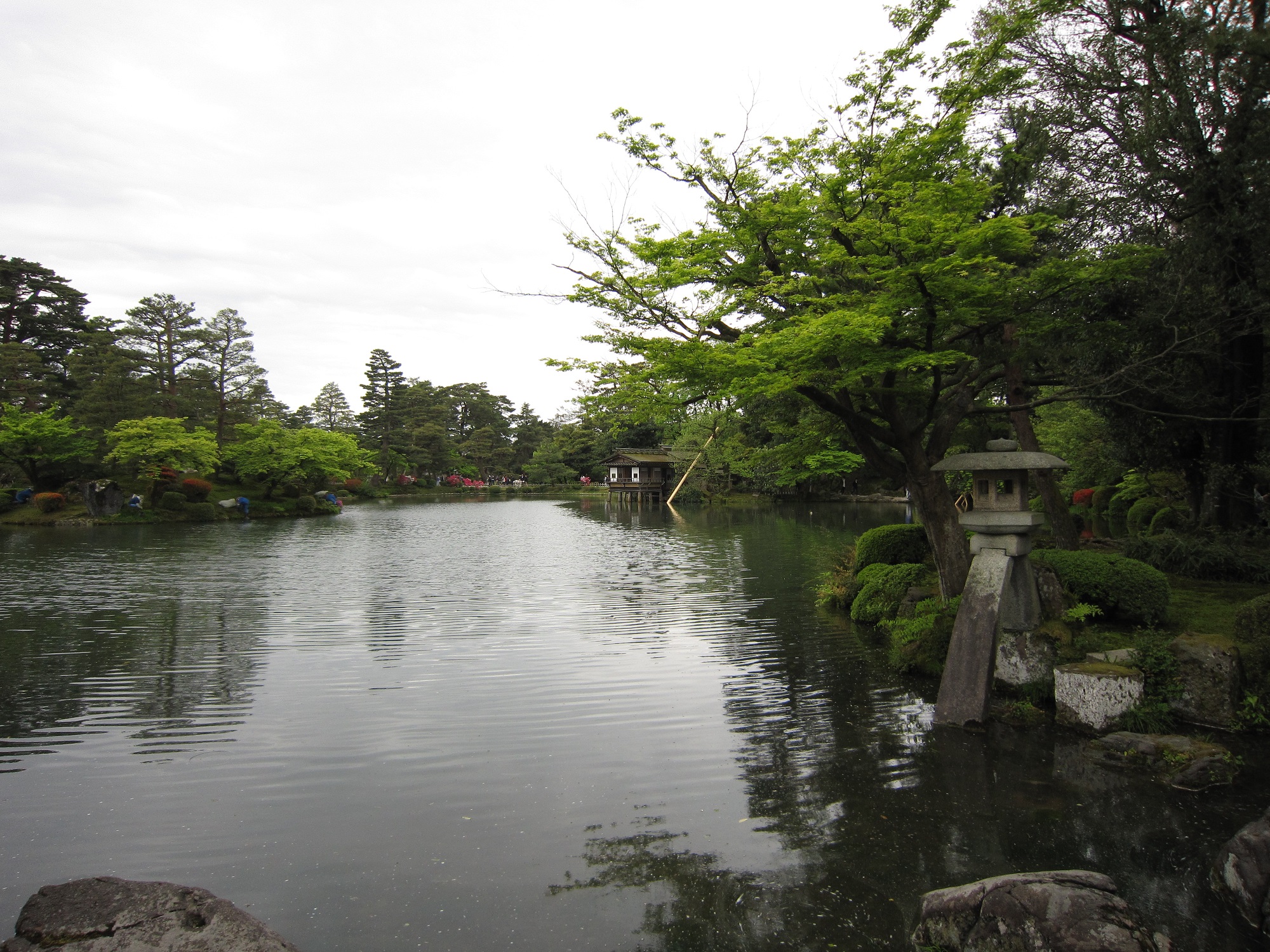 金沢 兼六園 霞ヶ池 虹橋から撮影