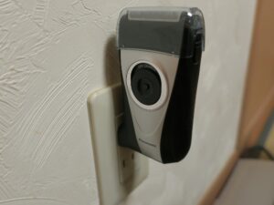 Panasonic ES-RP30 トラベル用メンズシェーバー ケーブルなしで充電できます