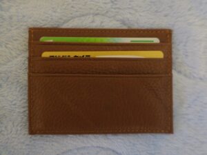 カードケース 本革 スリム カード入れ インナー レザー カラフル 薄型 ビンテージ アンティーク 革 コンパクト カード収納 ポケット 名刺入れ レディース メンズ じゃばら スリム ポイント カード かわいい ブランド カード入れ カード・ケース カードを2枚入れたところ