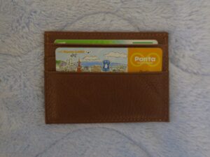 カードケース 本革 スリム カード入れ インナー レザー カラフル 薄型 ビンテージ アンティーク 革 コンパクト カード収納 ポケット 名刺入れ レディース メンズ じゃばら スリム ポイント カード かわいい ブランド カード入れ カード・ケース カードを3枚入れたところ