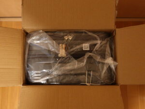 YUWEIJIE H1053 Sサイズ グレー 箱を開けたところ なんと緩衝材なしで入っていました