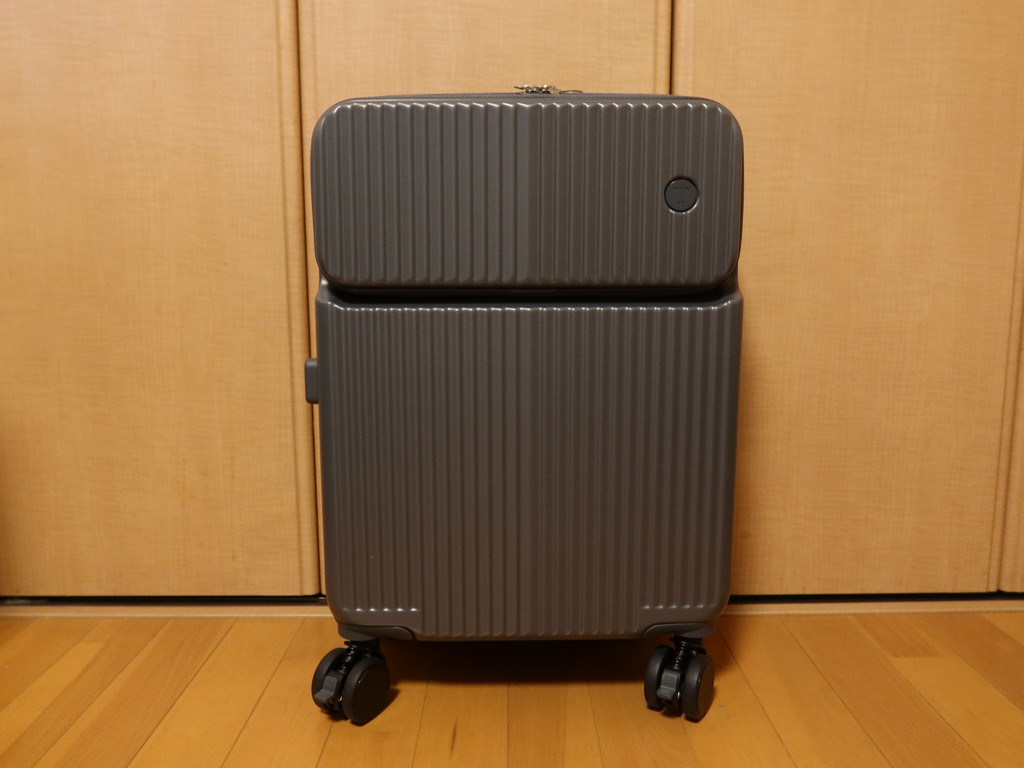 YUWEIJIE H1053 Sサイズ グレー 表側 小物入れがついています