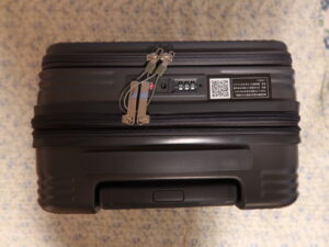 YUWEIJIE H1053 Sサイズ グレー 上側 ダイヤル式のTSEロックがついています